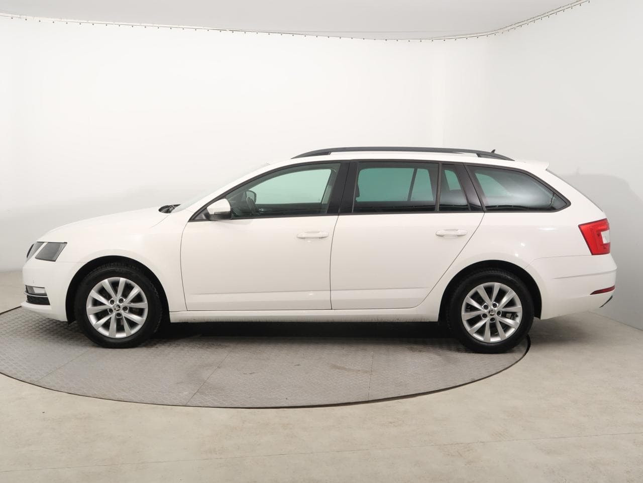 2019 Škoda Octavia - 4