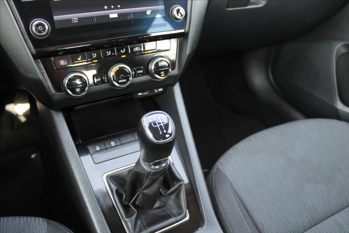 2017 Škoda Octavia - 20