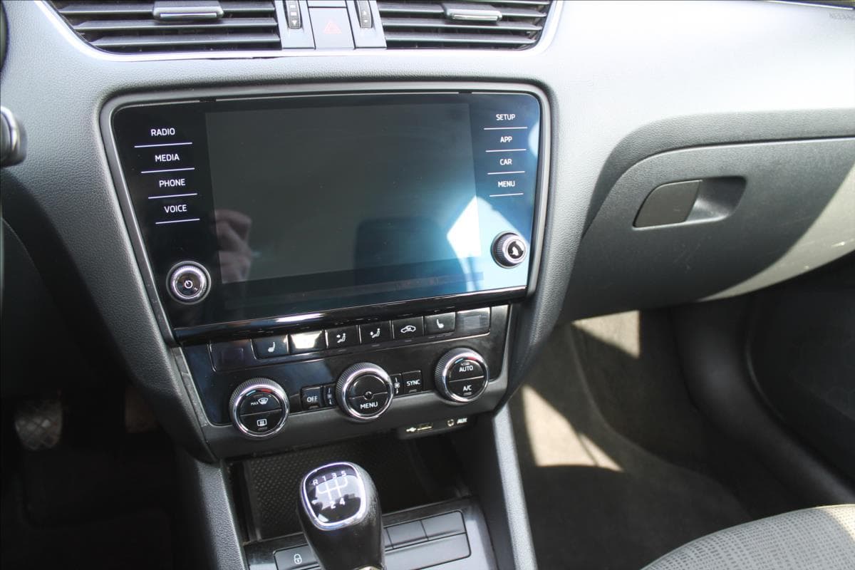 2017 Škoda Octavia - 11