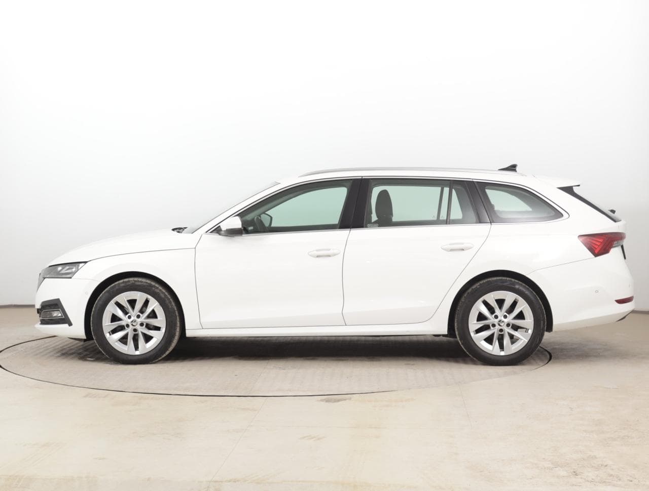 2020 Škoda Octavia - 4