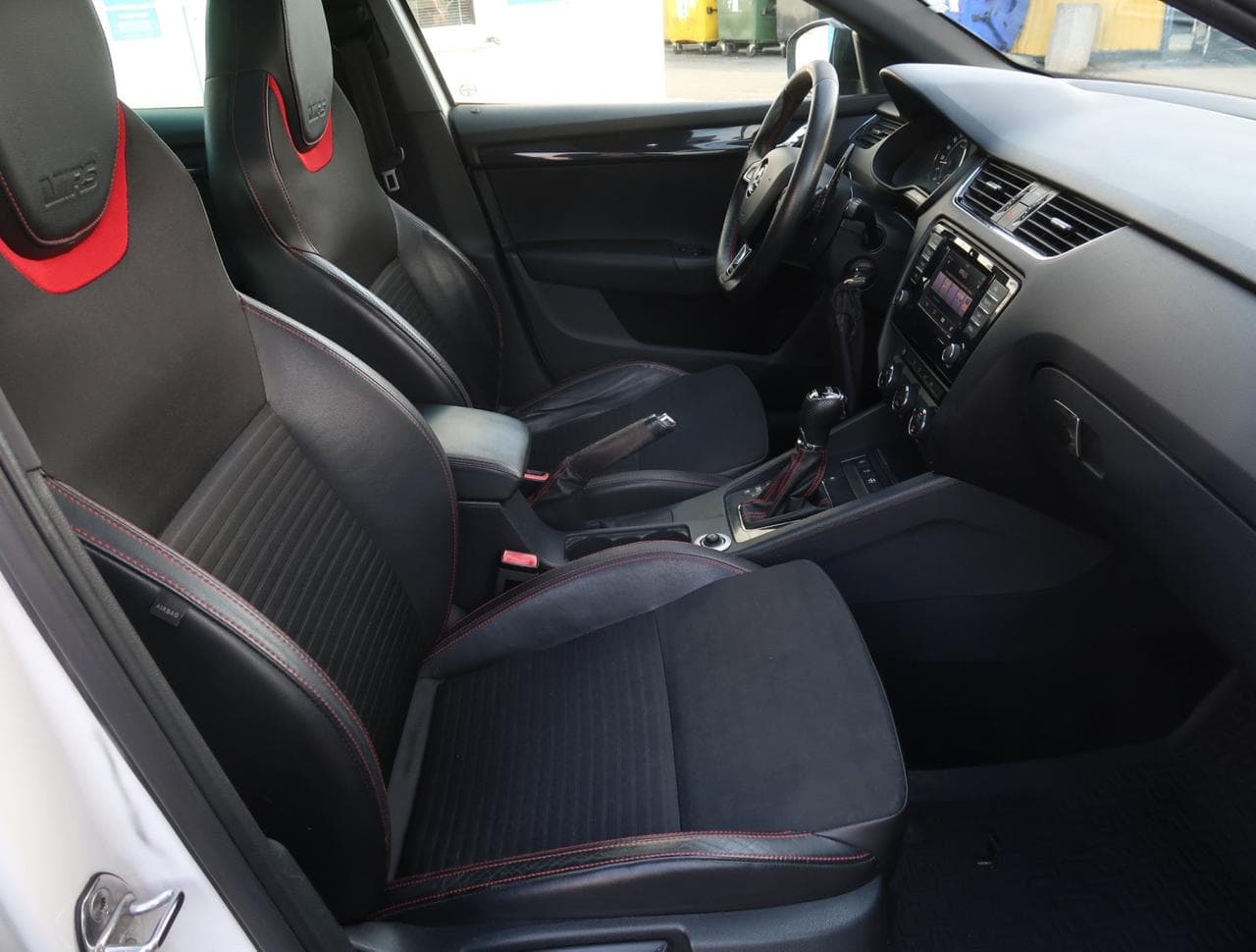 2015 Škoda Octavia - 12