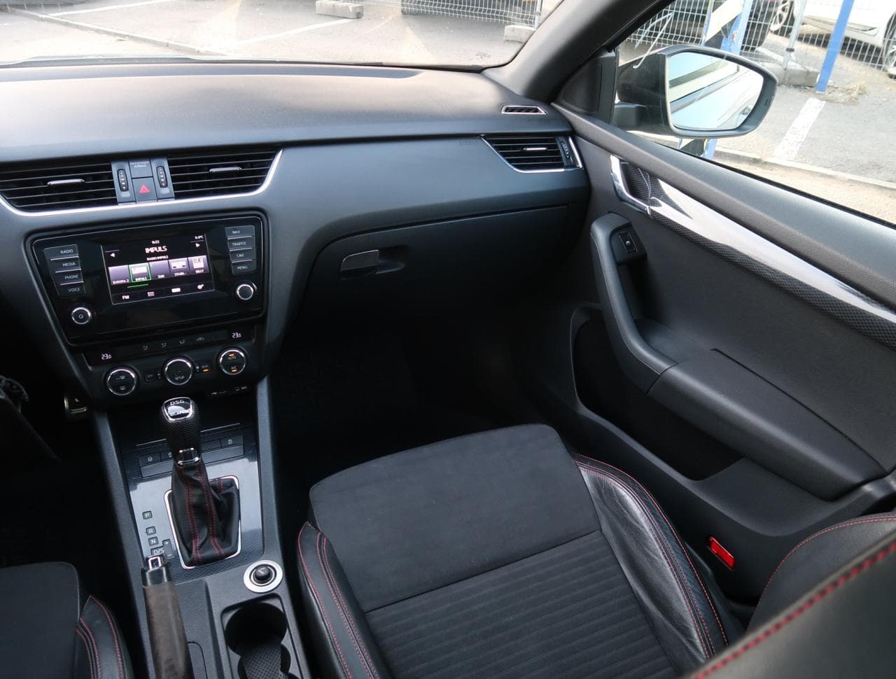 2015 Škoda Octavia - 11