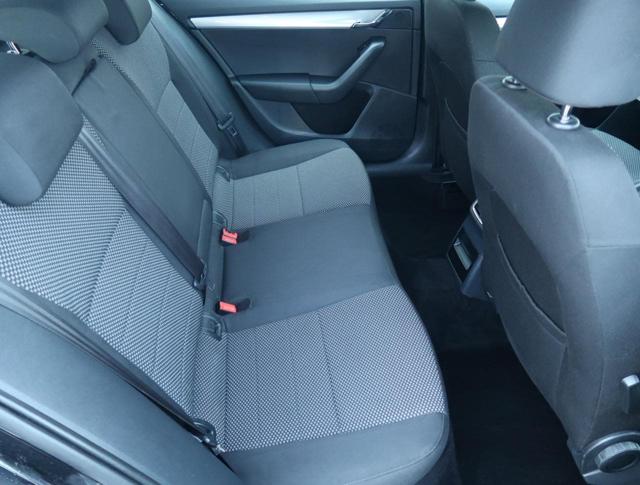 2014 Škoda Octavia - 13