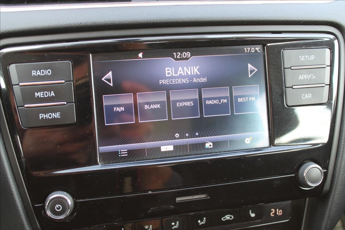 2017 Škoda Octavia - 12