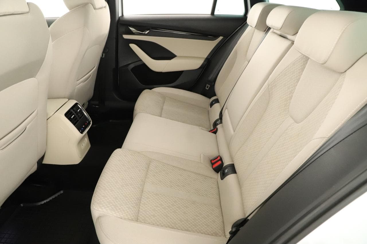 2023 Škoda Octavia - 12