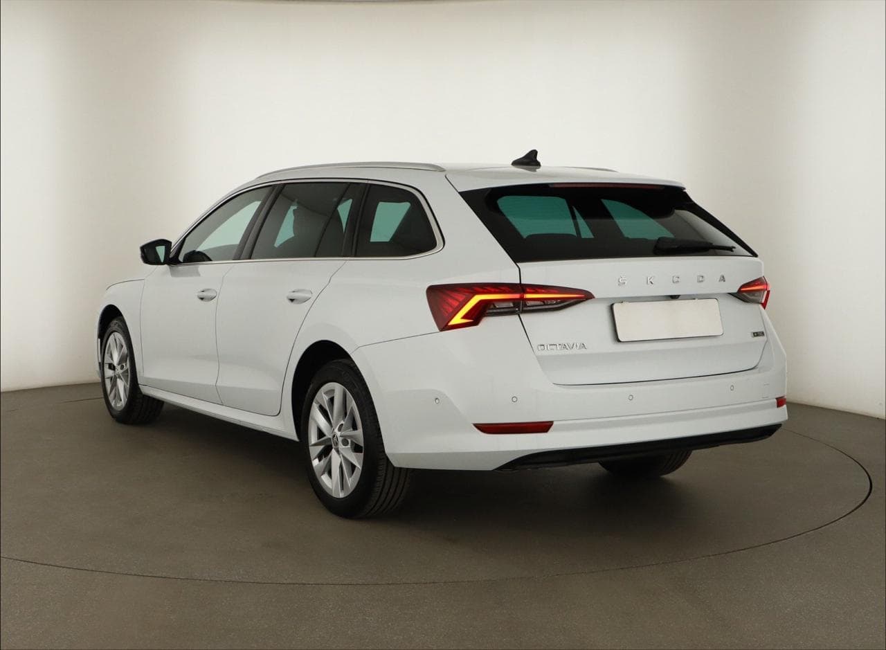 2023 Škoda Octavia - 5