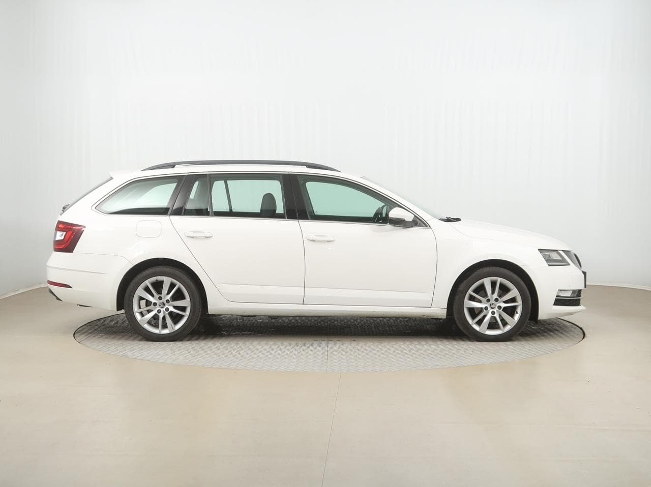 2019 Škoda Octavia - 8