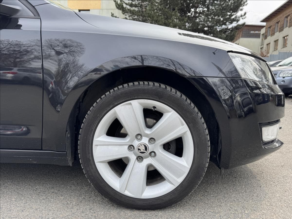 2015 Škoda OCTAVIA - 18