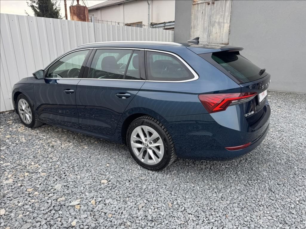 2020 Škoda Octavia - 11