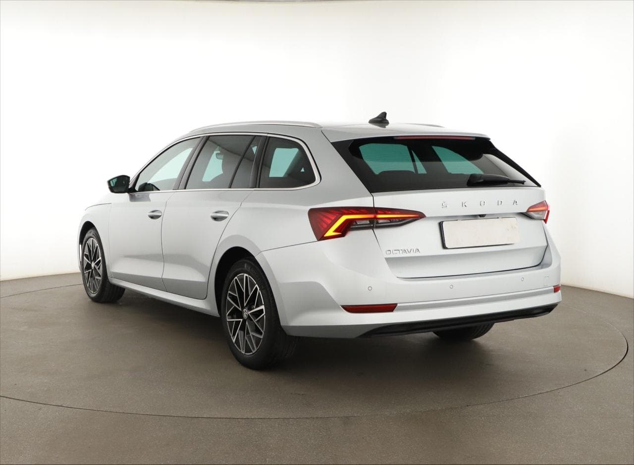 2021 Škoda OCTAVIA - 5