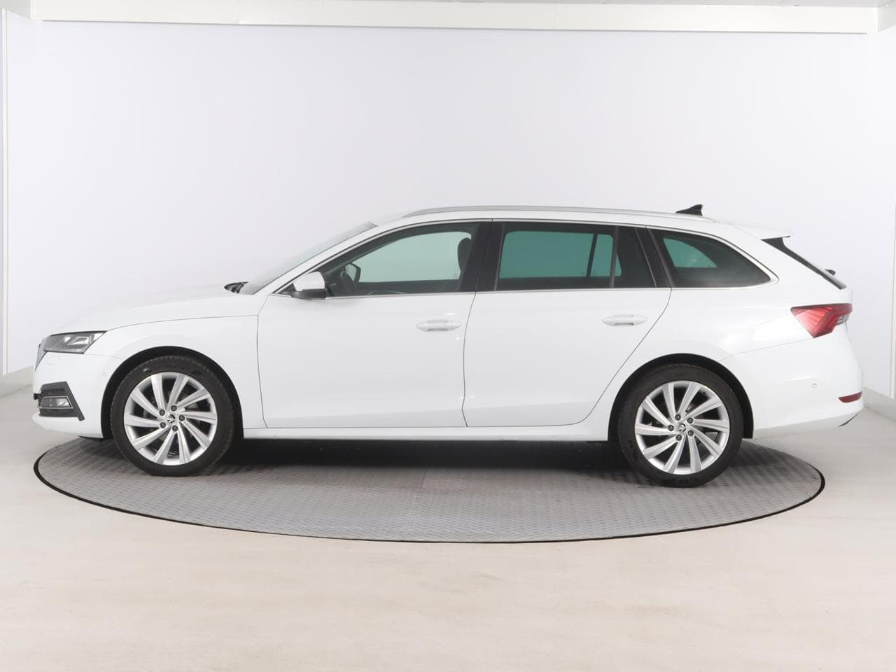 2020 Škoda Octavia - 4