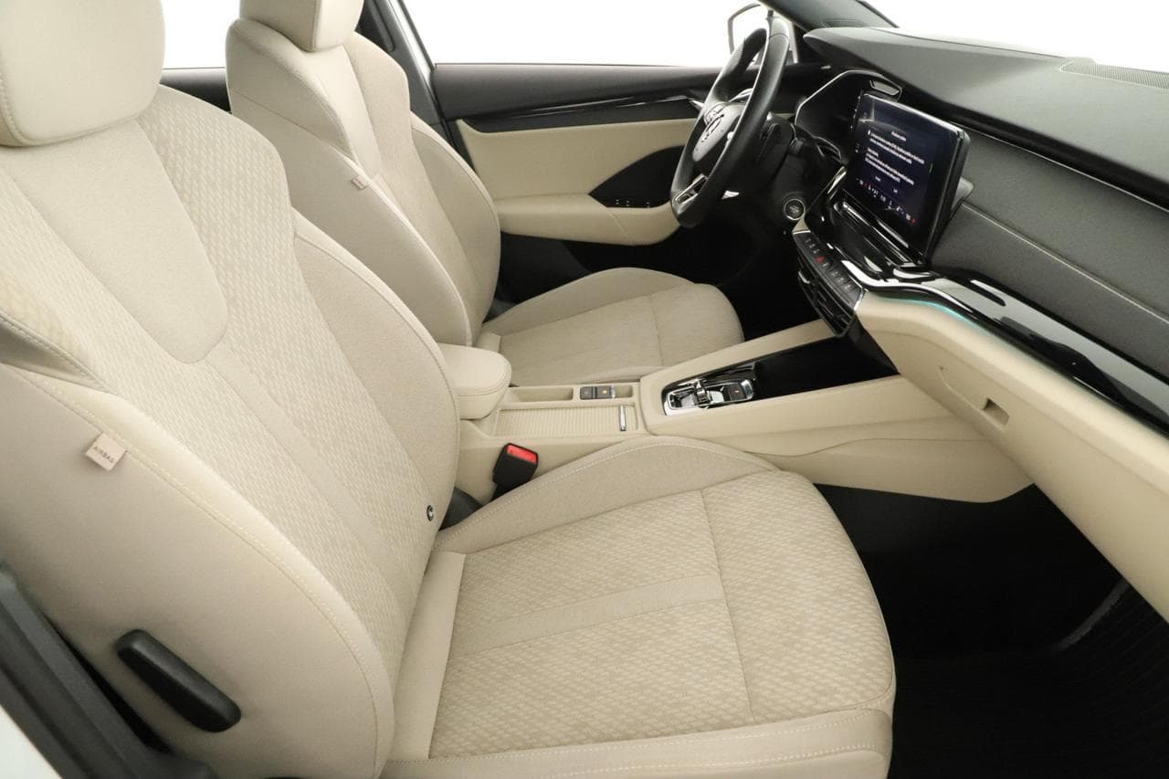 2023 Škoda Octavia - 10