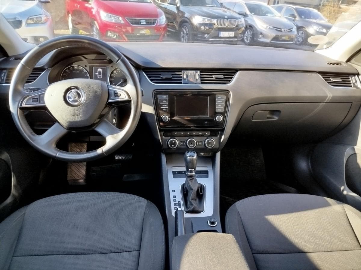 2015 Škoda OCTAVIA - 18