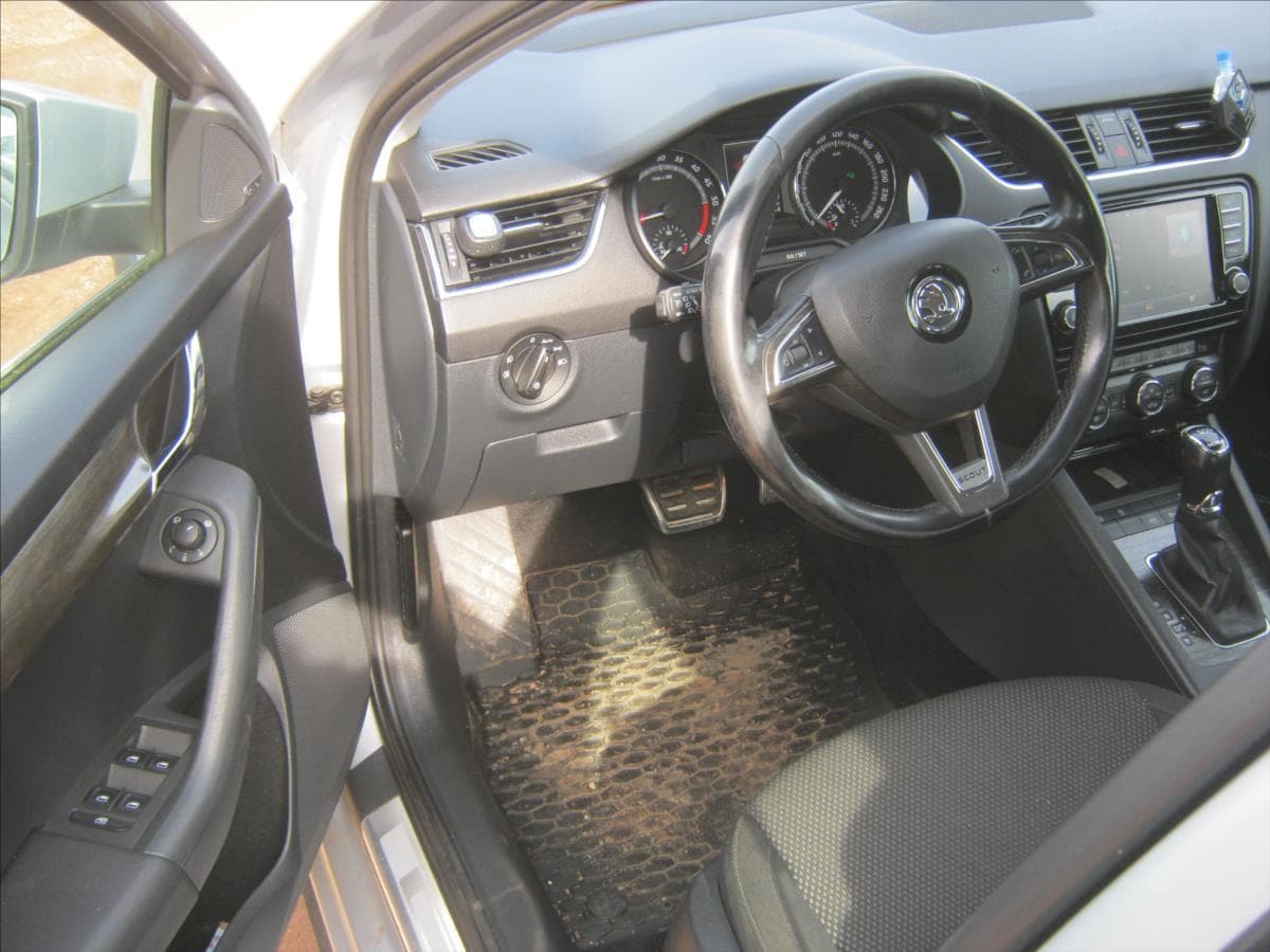 2015 Škoda OCTAVIA - 9