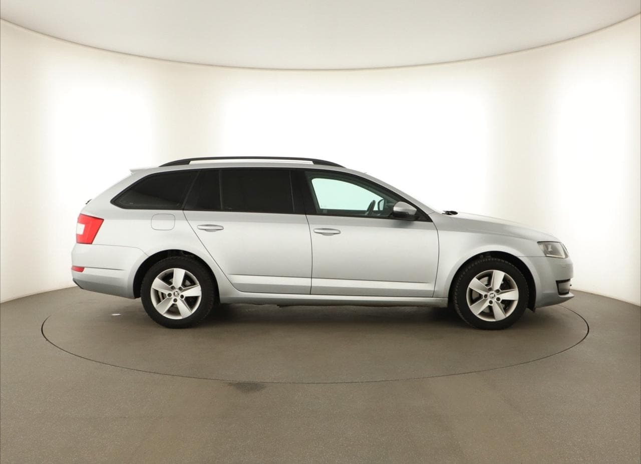 2016 Škoda OCTAVIA - 8