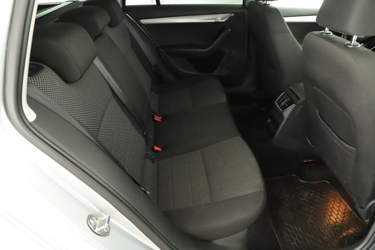 2016 Škoda OCTAVIA - 11