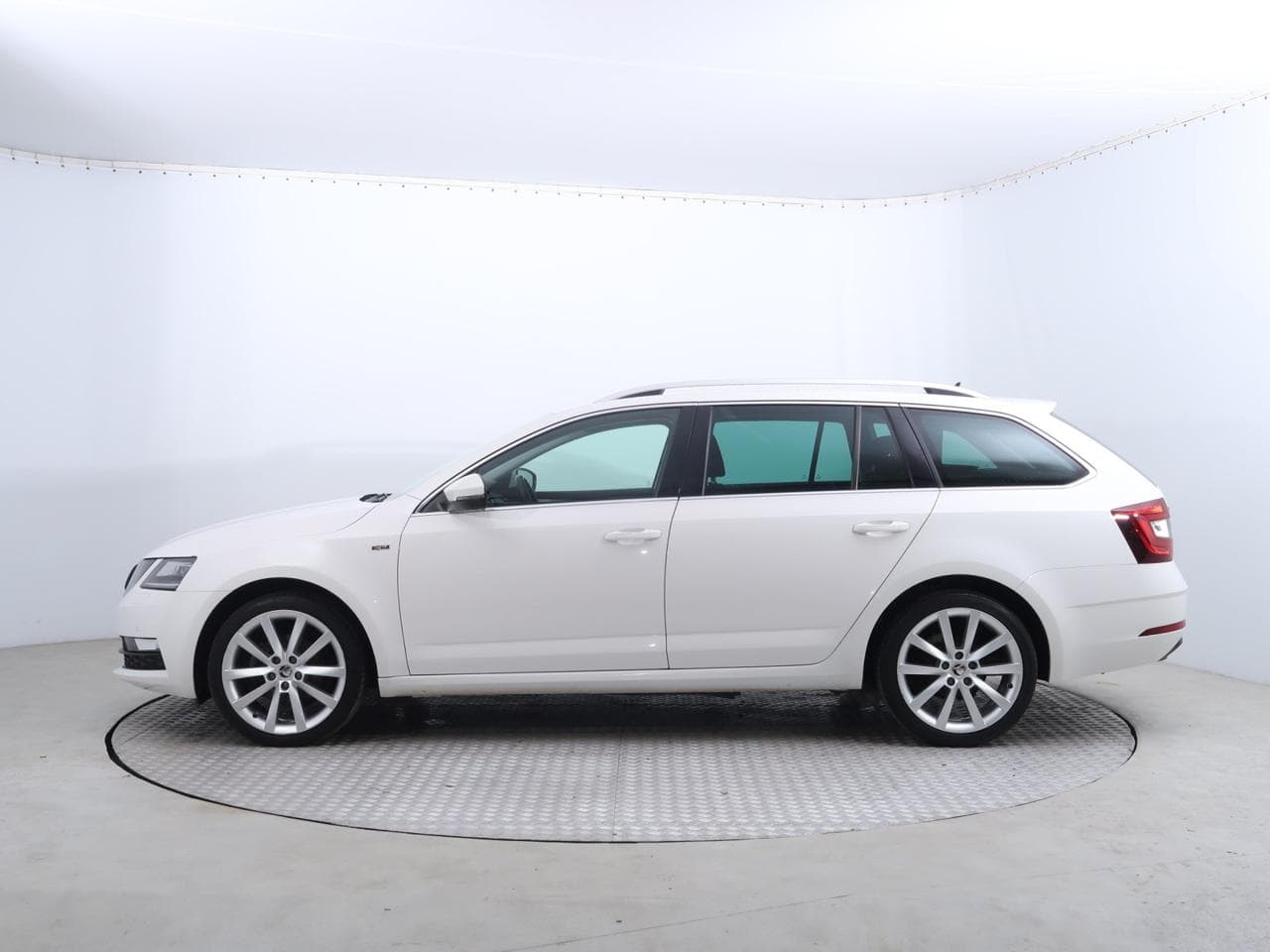 2019 Škoda OCTAVIA - 4