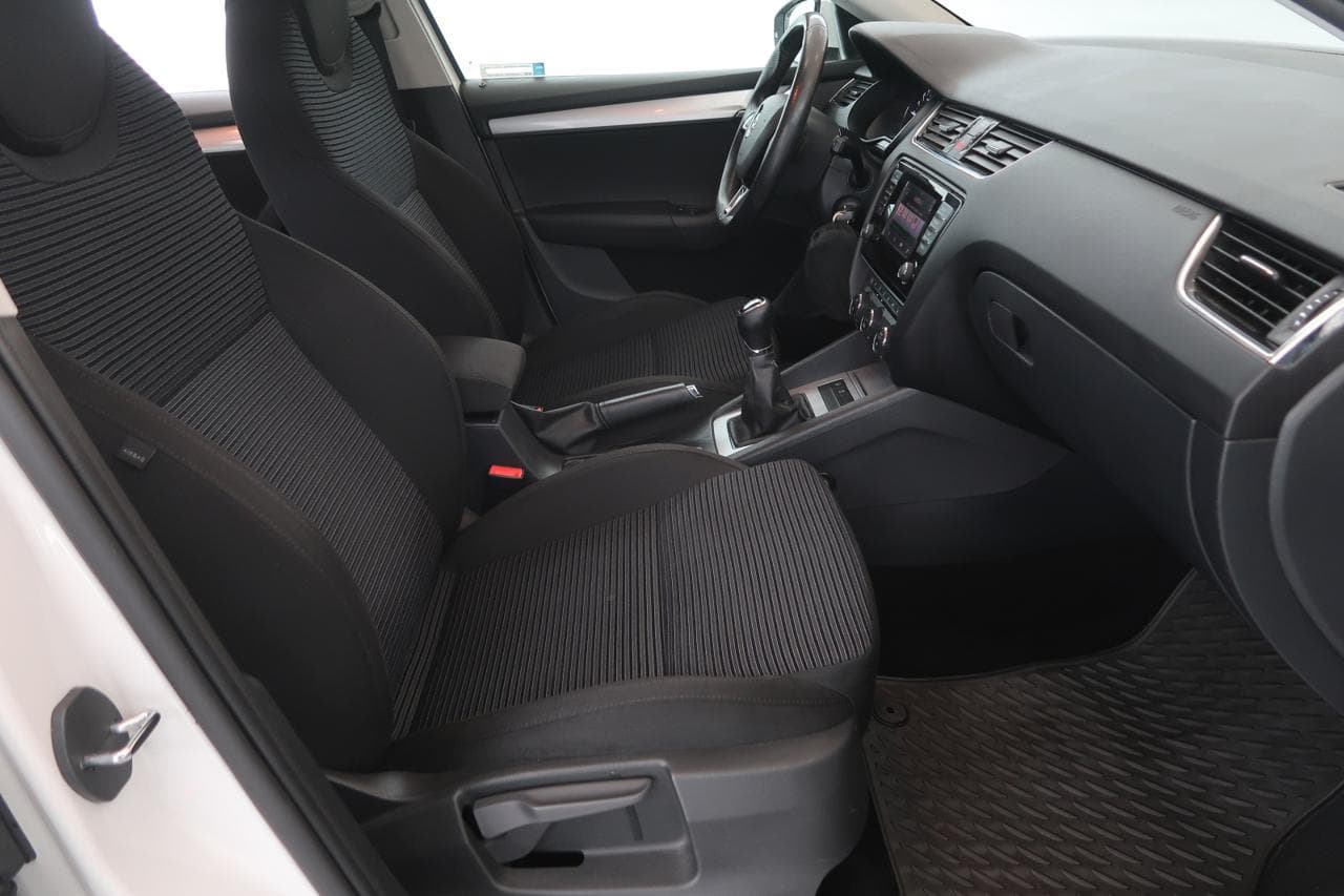 2015 Škoda OCTAVIA - 12