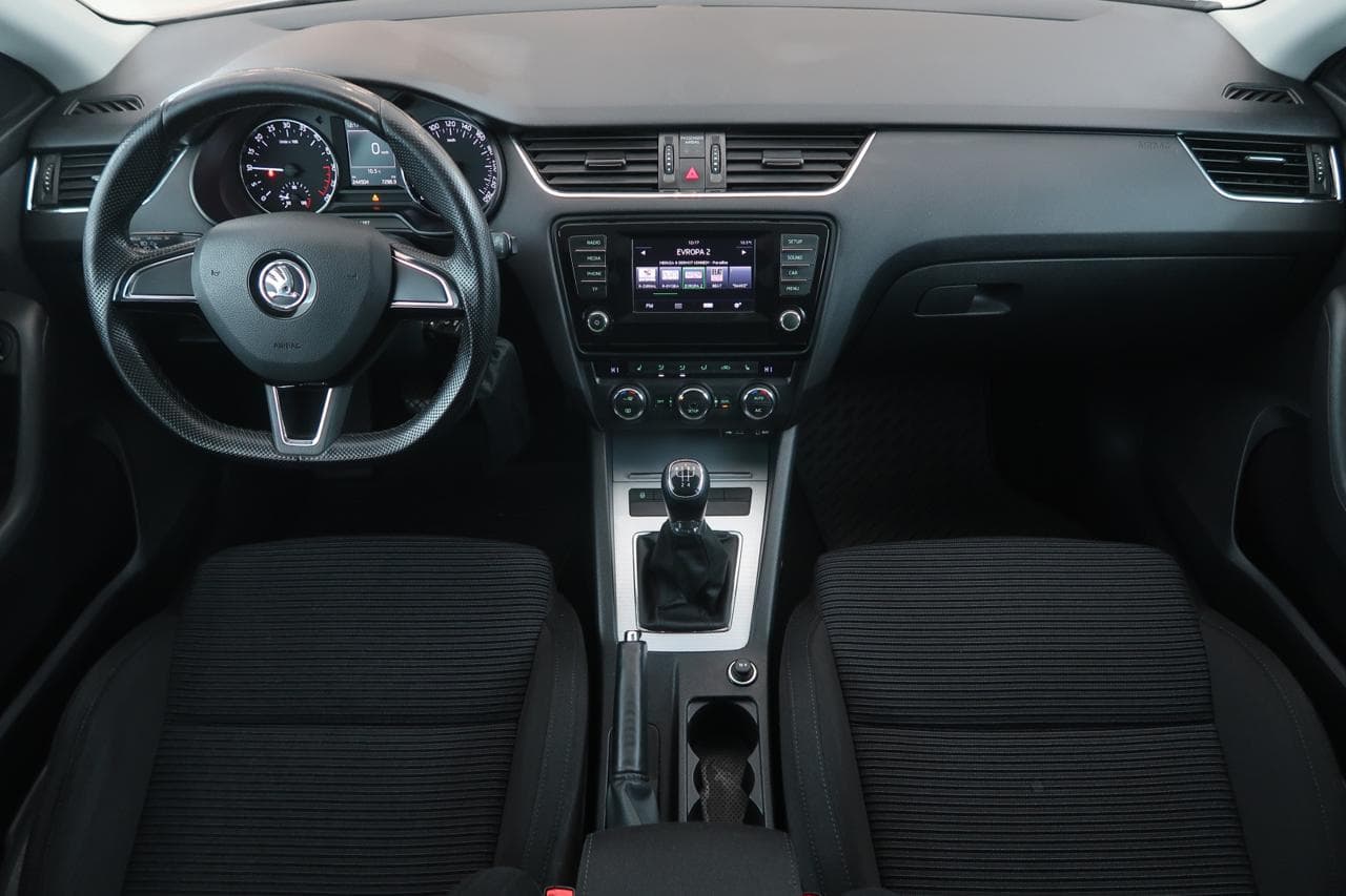 2015 Škoda OCTAVIA - 10