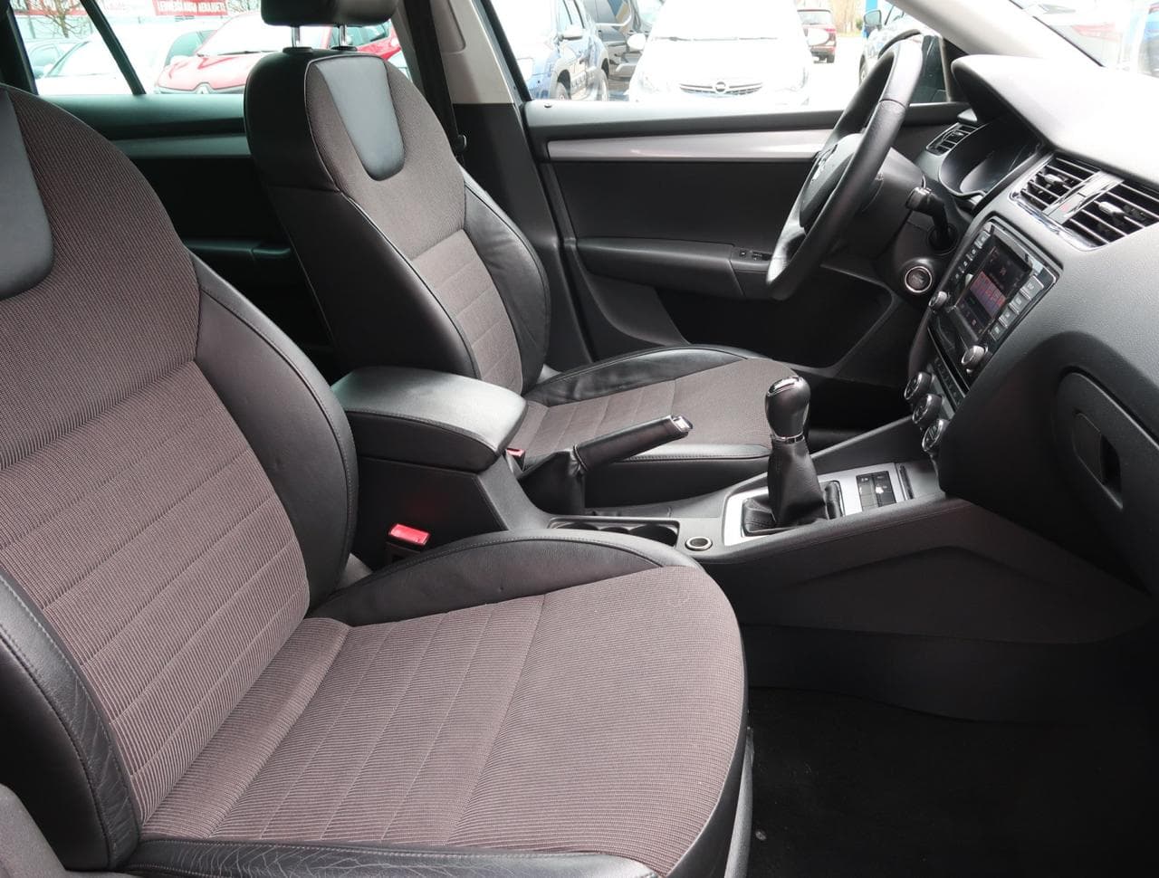 2014 Škoda OCTAVIA - 12
