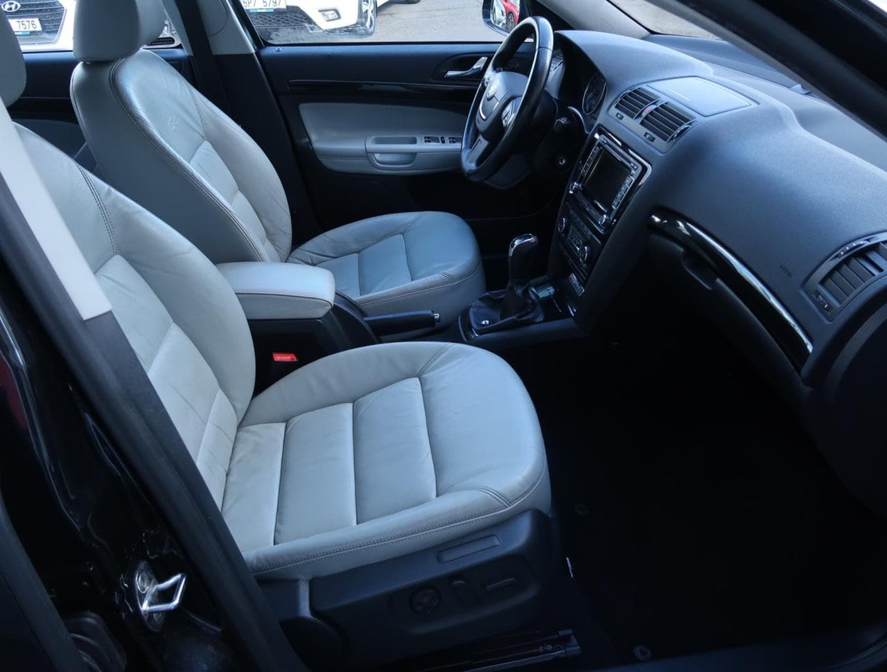 2012 Škoda Octavia - 10