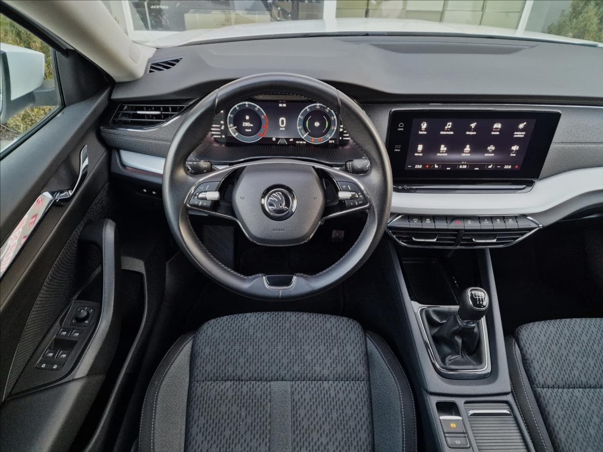 2020 Škoda Octavia - 11