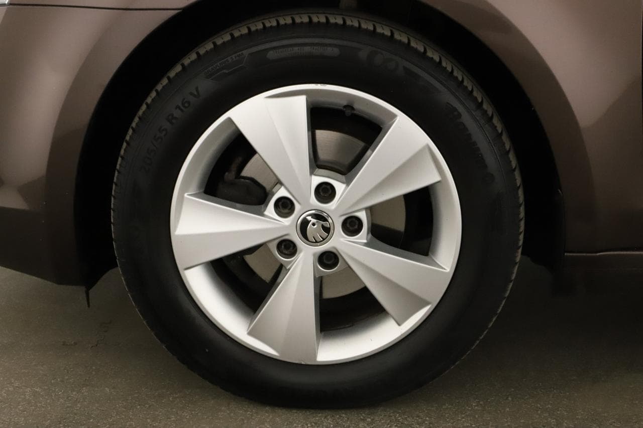 2016 Škoda OCTAVIA - 17