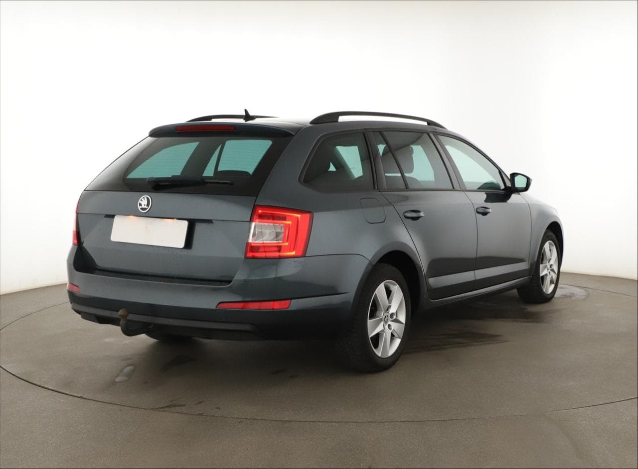 2016 Škoda Octavia - 13