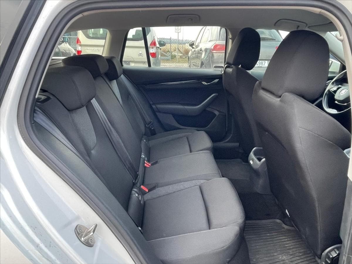 2021 Škoda Octavia - 11