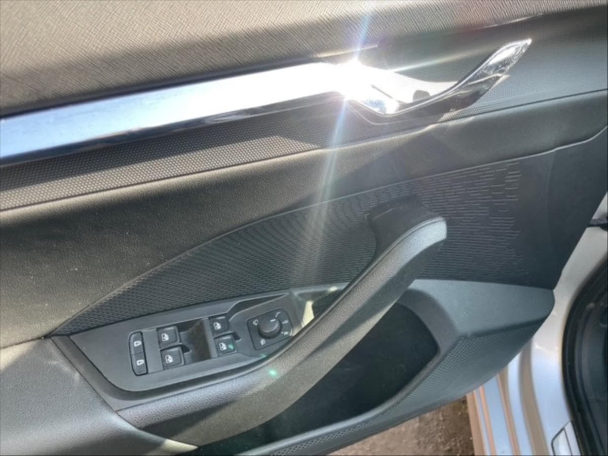 2020 Škoda Octavia - 11