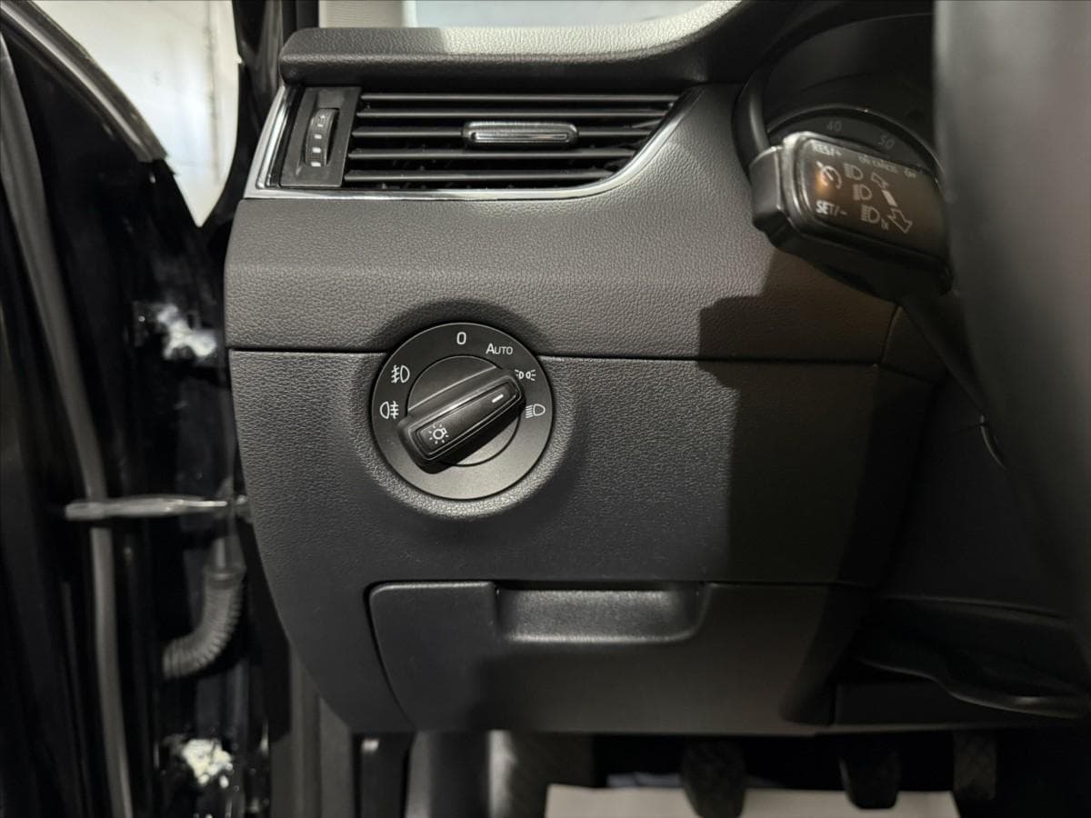 2015 Škoda OCTAVIA - 12