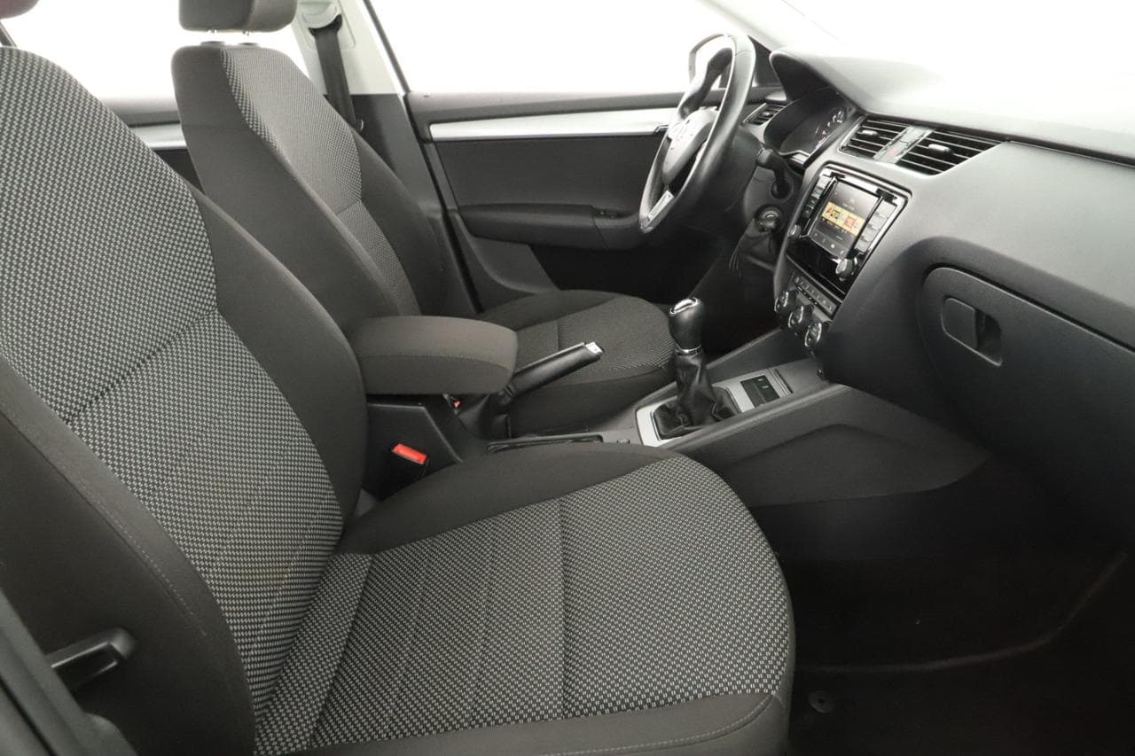 2016 Škoda Octavia - 19