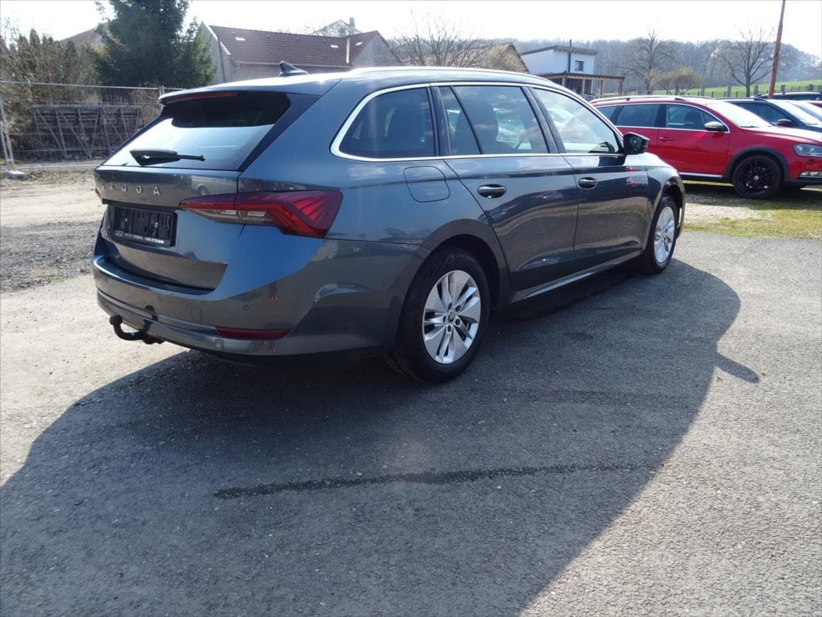 2021 Škoda OCTAVIA - 11