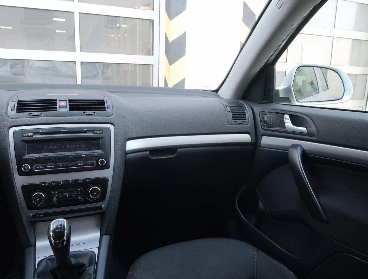 2012 Škoda OCTAVIA - 11