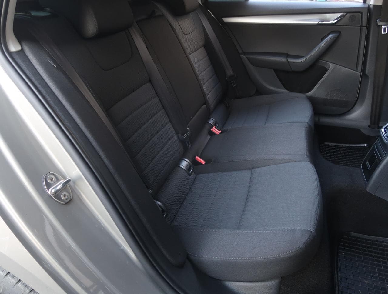 2013 Škoda OCTAVIA - 13