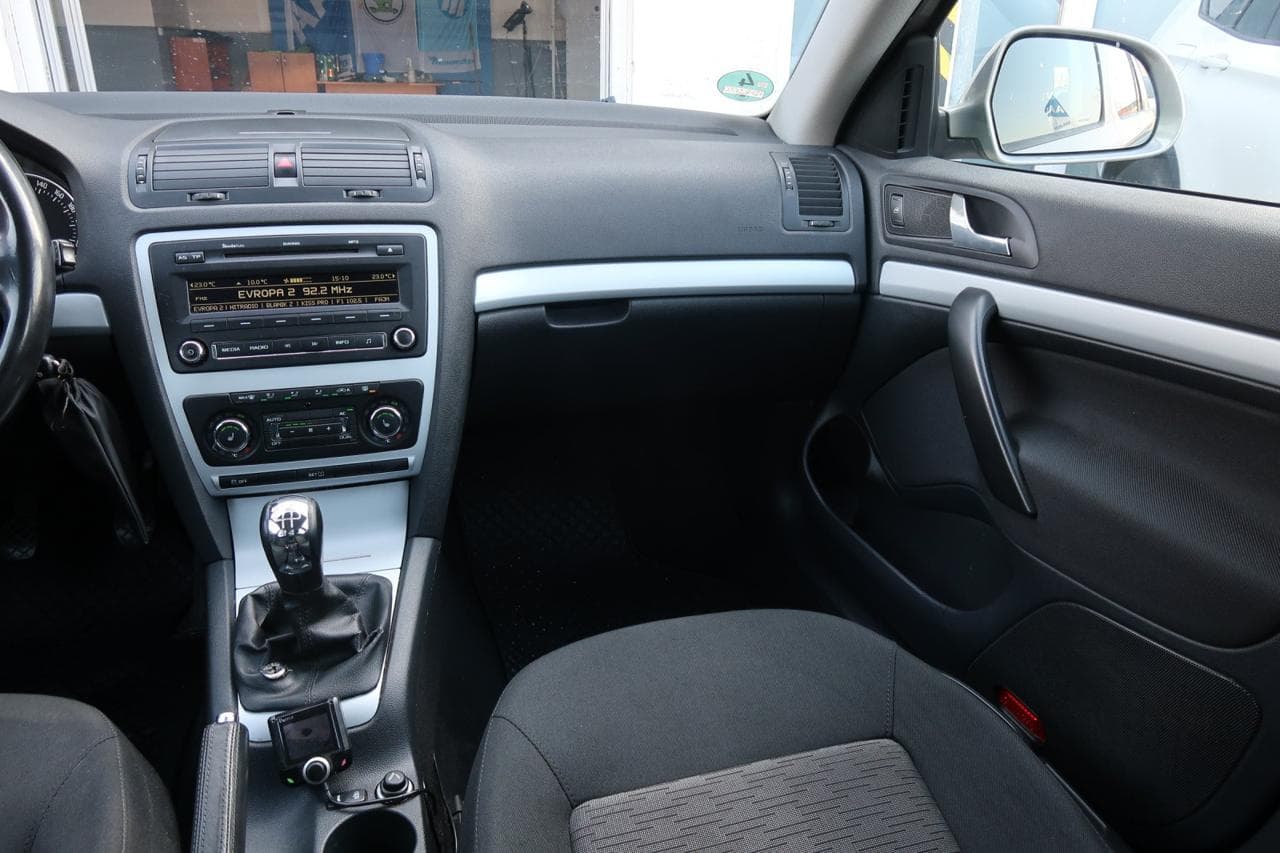 2010 Škoda OCTAVIA - 11