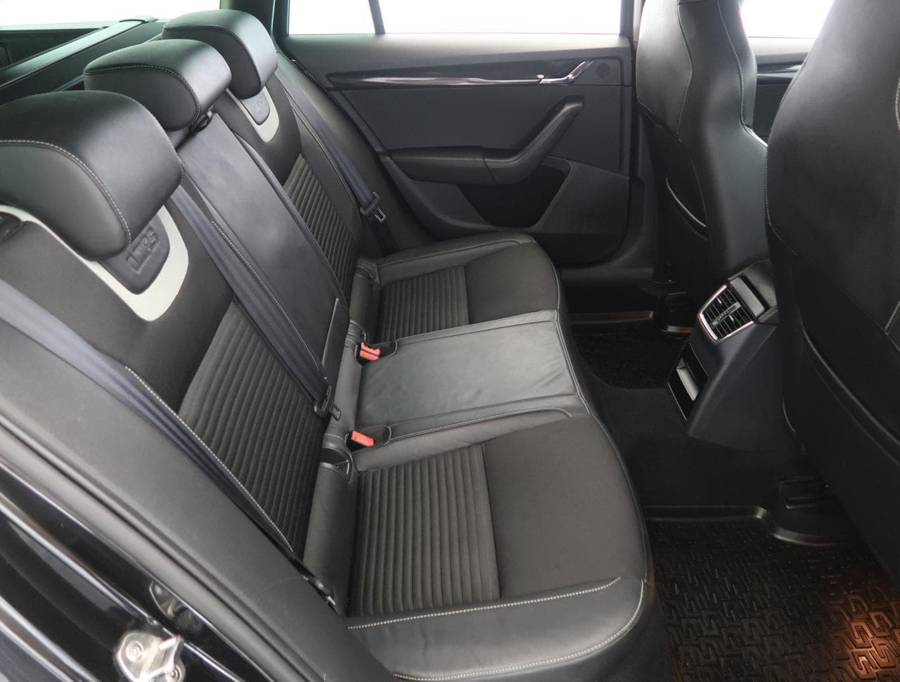 2014 Škoda OCTAVIA - 13