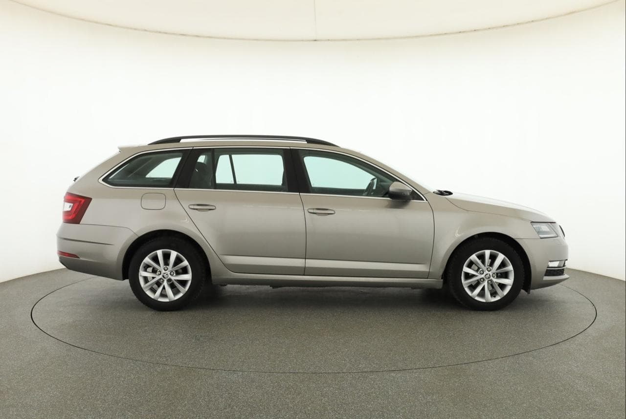 2017 Škoda OCTAVIA - 8