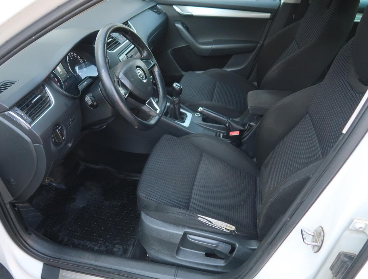 2015 Škoda OCTAVIA - 16