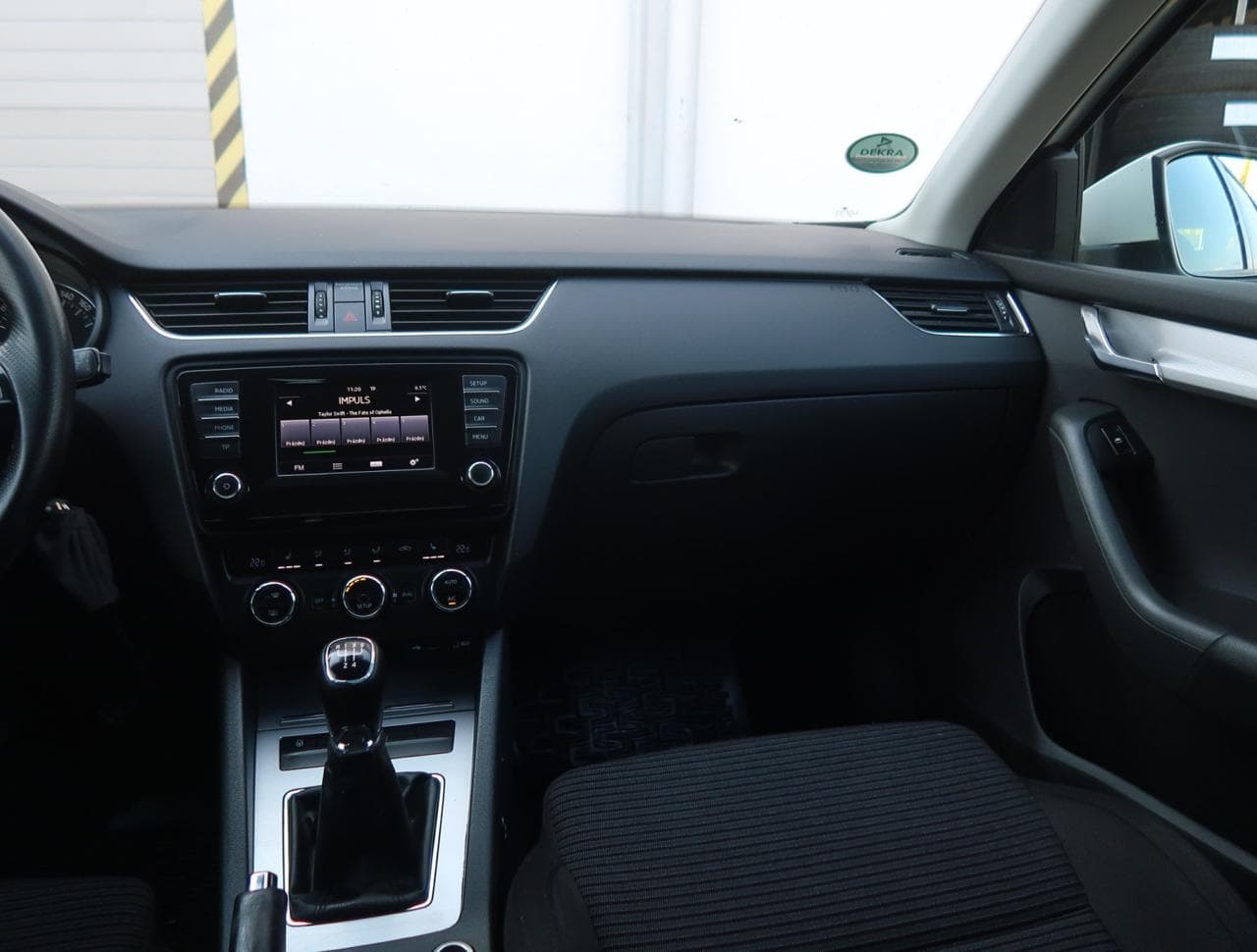 2015 Škoda OCTAVIA - 11