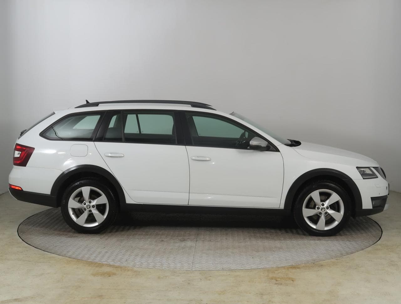 2018 Škoda OCTAVIA - 8