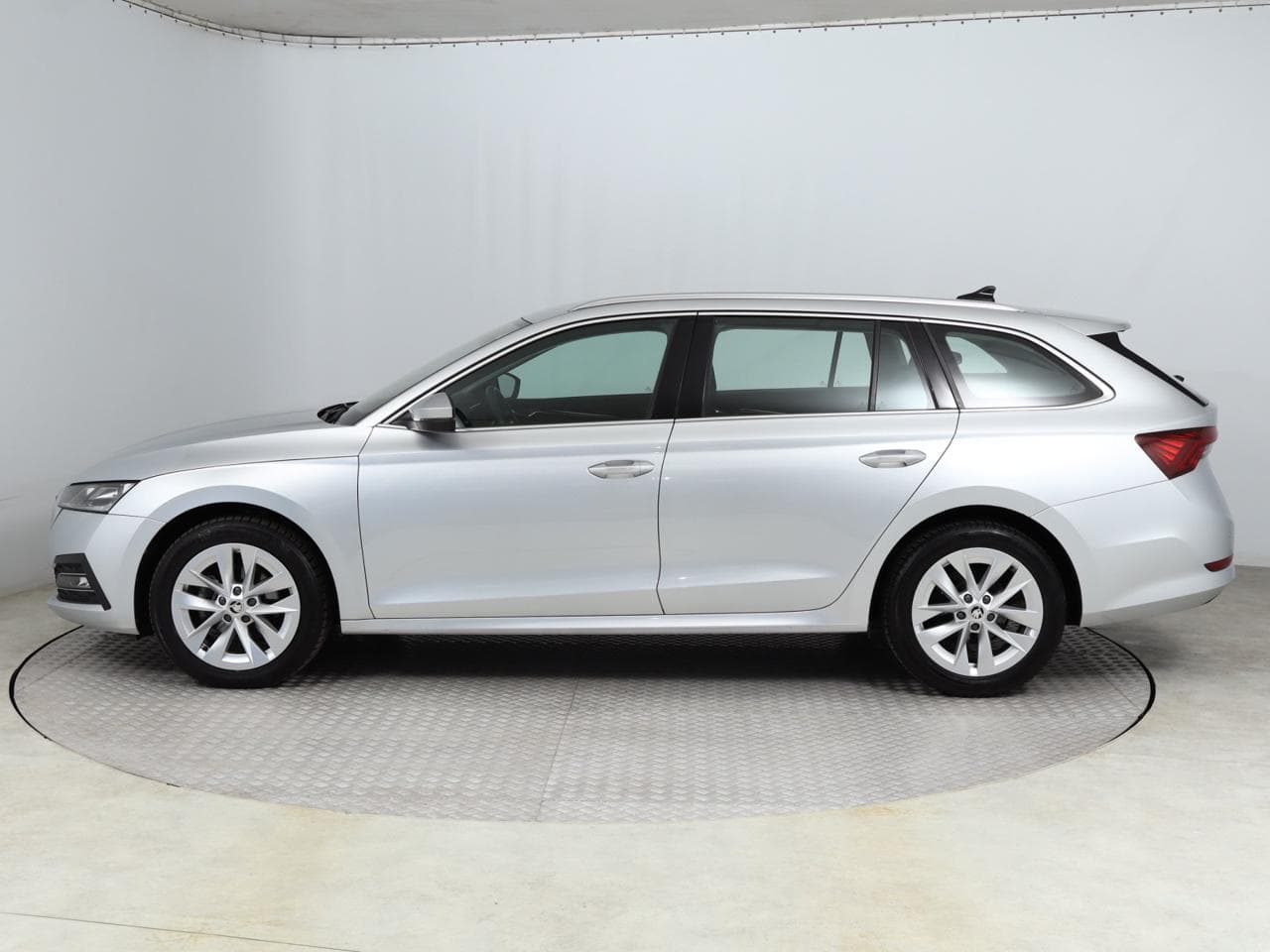 2023 Škoda OCTAVIA - 4