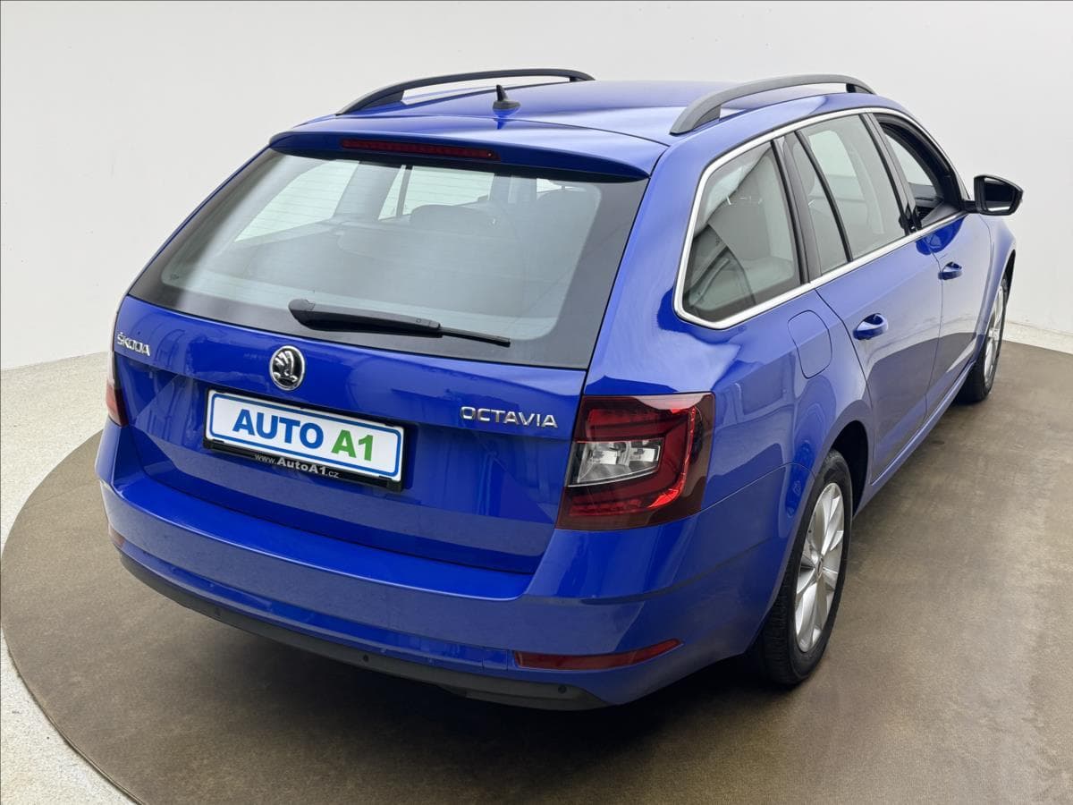 Škoda OCTAVIA - 4