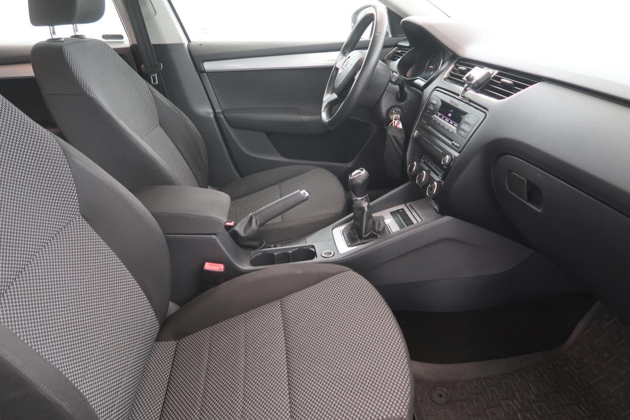2014 Škoda OCTAVIA - 12