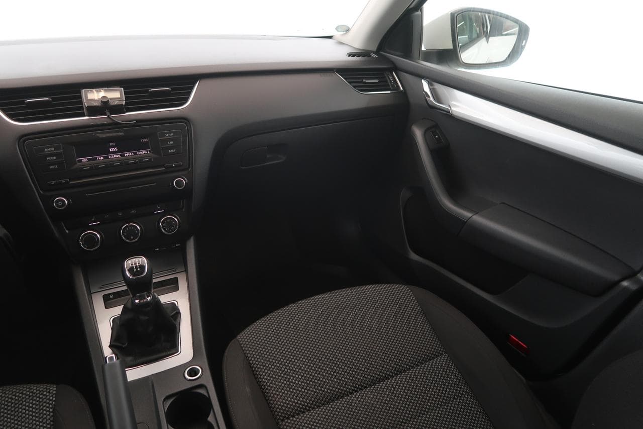 2014 Škoda OCTAVIA - 11