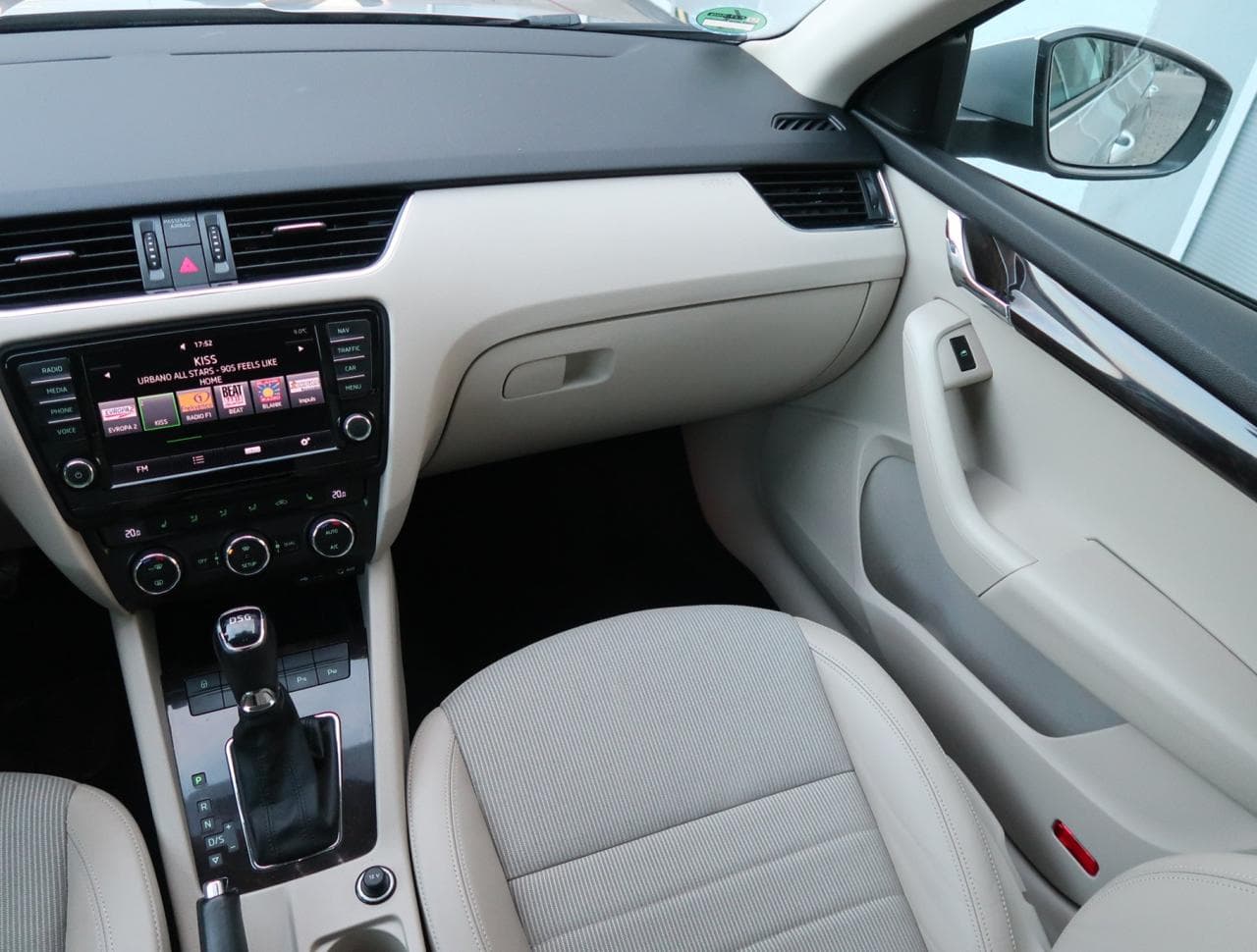 2015 Škoda OCTAVIA - 11