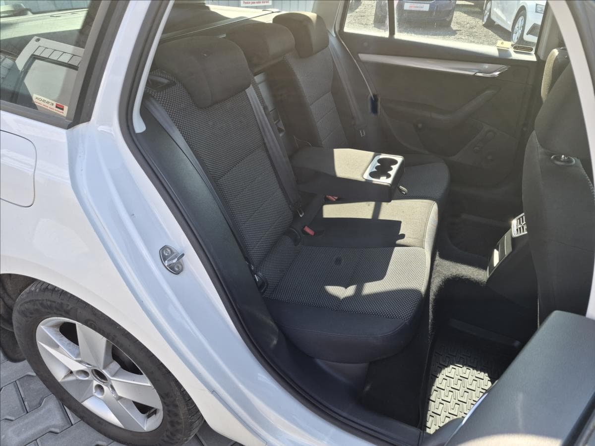 2014 Škoda OCTAVIA - 19