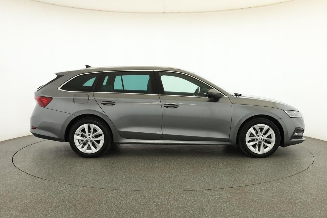 2023 Škoda OCTAVIA - 8