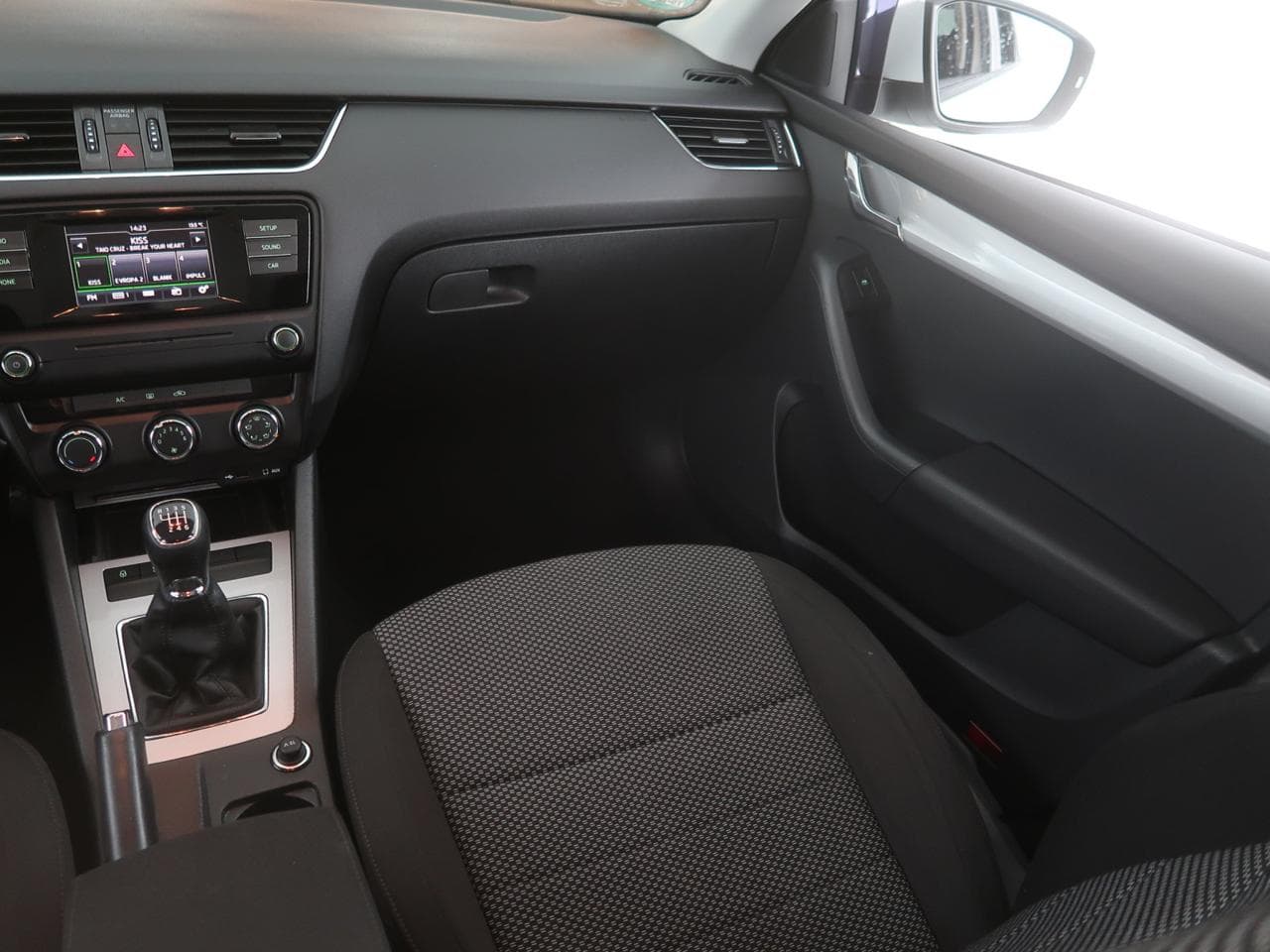 2015 Škoda OCTAVIA - 11
