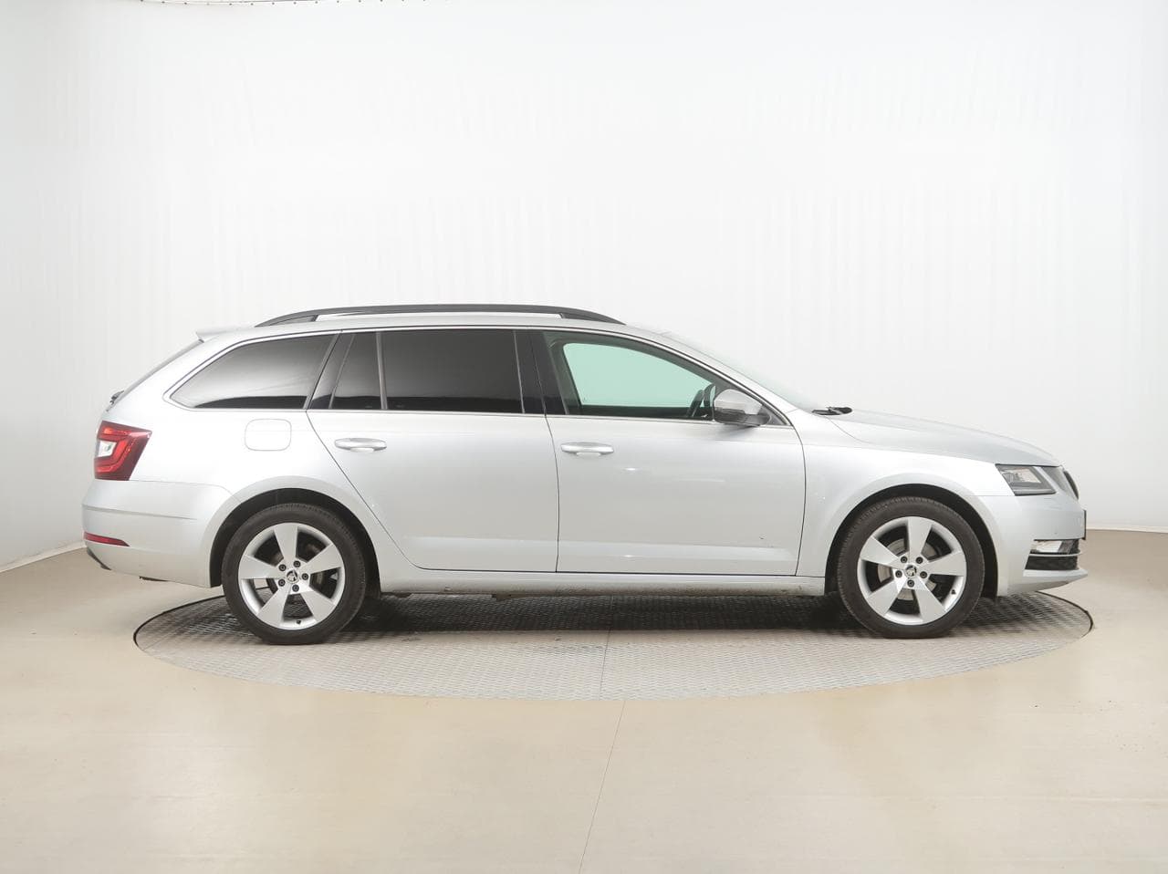 2018 Škoda OCTAVIA - 8